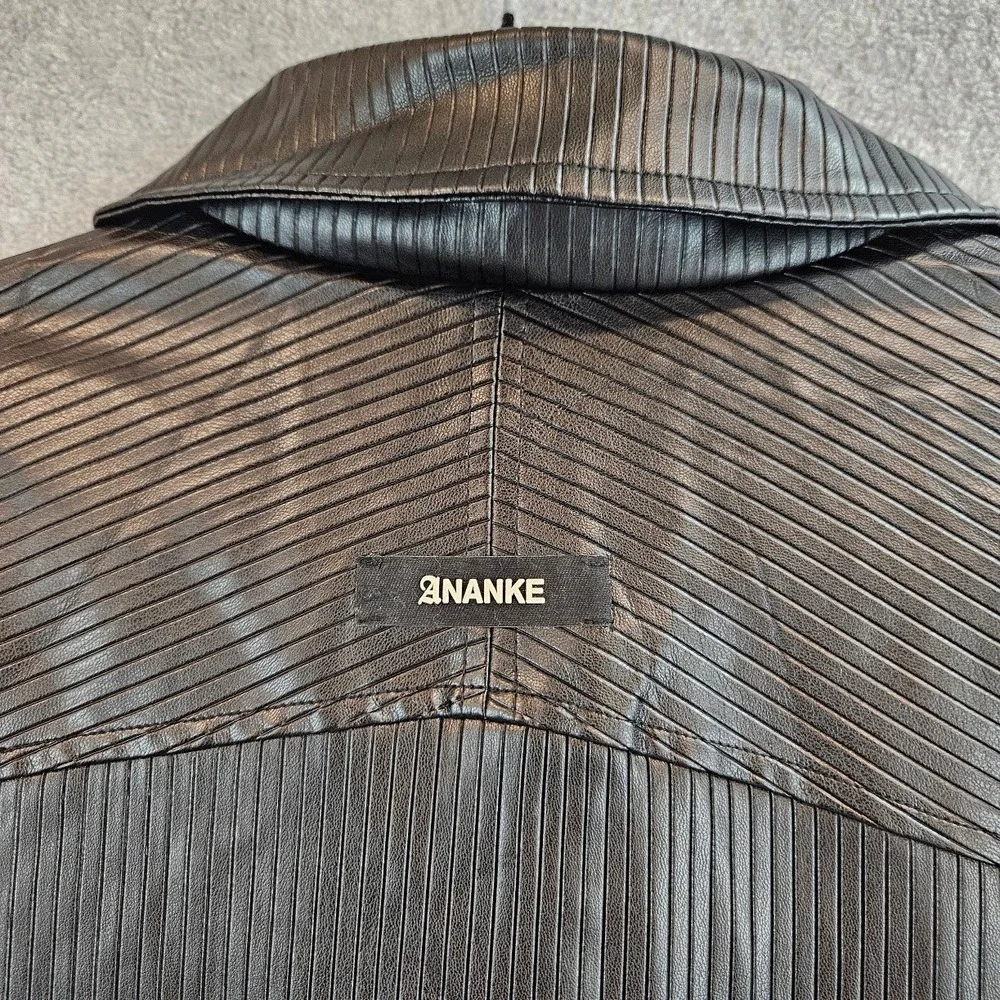 Ananke men pleated